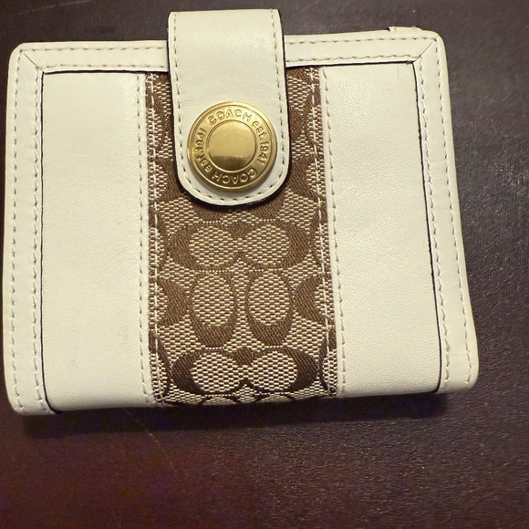 Coach Signature French Purse Wallet 40455 White/Khaki Brass Turnlock NWT - Picture 1 of 7